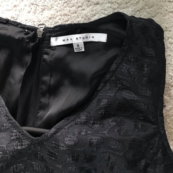 Max Studio Dress - Picture 4 of 4